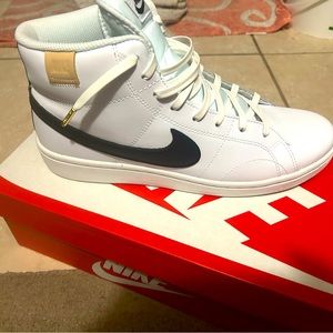 Nike Court Royale Mid top